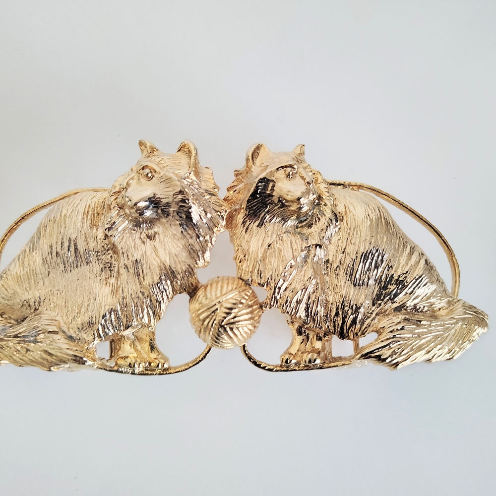 Mimi Di N 1989 Fluffy Feline Cat Gold Tone Belt Buckle Rare